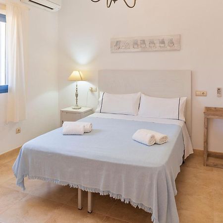 Villa Es Lliri Blanc à Cala Saona Extérieur photo